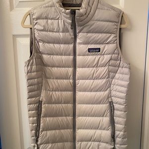 Patagonia women’s down vest